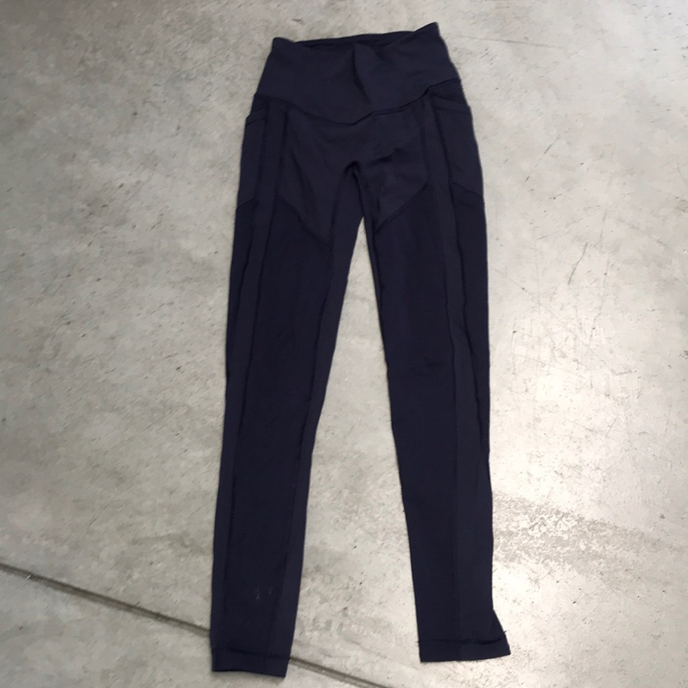 High styled lulu lemon navy leggings